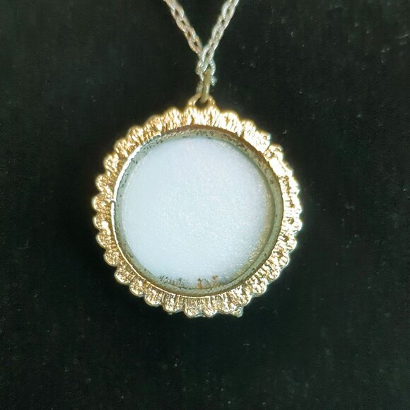 Marie Antoinette Portrait Milk Glass Pendant Victorian-Style Necklace 22-Inches - Picture 2 of 6